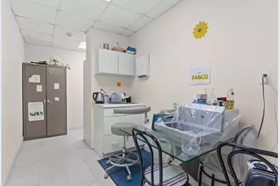 77 Pond Ave #NR1, Brookline, MA 02445 - Photo 28