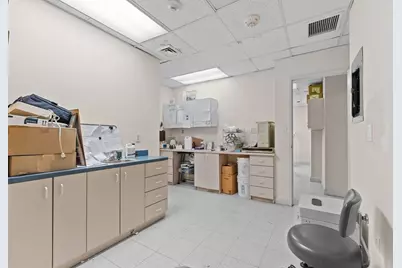 77 Pond Ave #NR1, Brookline, MA 02445 - Photo 20