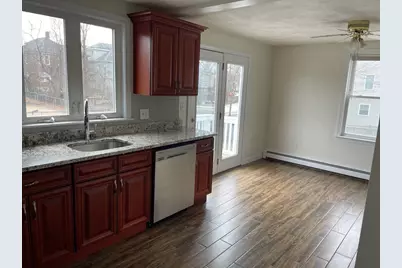 32 Lincoln Rd #B, Newton, MA 02458 - Photo 4