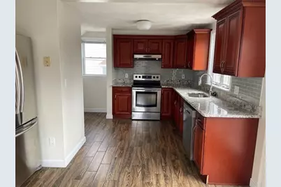 32 Lincoln Rd #B, Newton, MA 02458 - Photo 2