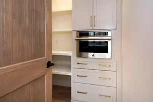 37 Richards Rd, Hull, MA 02045 - Photo 10