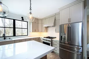 37 Richards Rd, Hull, MA 02045 - Photo 8