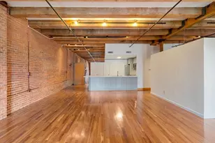 33 Sleeper St, Boston, MA 02210 - Photo 12
