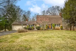 4 Raymond Dr, Wilbraham, MA 01095 - Photo 2