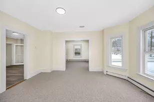 32 Crystal Ave, Derry, NH 03038 - Photo 10