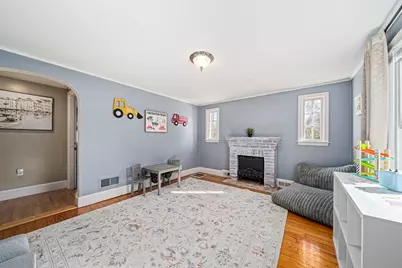 11 Worcester St, Taunton, MA 02780 - Photo 12