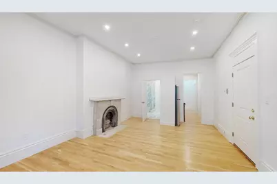 2 Brimmer #1, Boston, MA 02108 - Photo 4