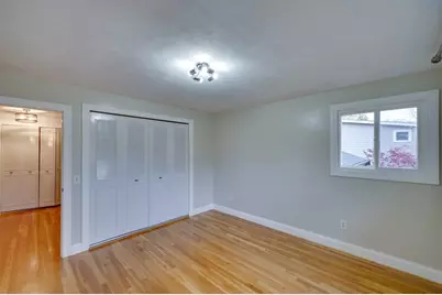 93 Woodcliff Rd, Brookline, MA 02467 - Photo 22