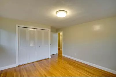 93 Woodcliff Rd, Brookline, MA 02467 - Photo 16