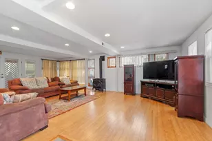 5 Avondale Ave, Billerica, MA 01862 - Photo 18