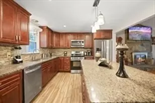 57 Mohawk Dr, Seekonk, MA 02771 - Photo 8