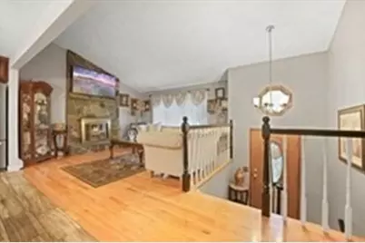 57 Mohawk Dr, Seekonk, MA 02771 - Photo 14