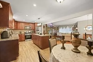 57 Mohawk Dr, Seekonk, MA 02771 - Photo 4