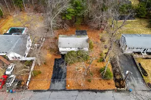 11 Caroline St, Burlington, MA 01803 - Photo 4