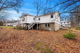 11 Caroline St, Burlington, MA 01803 - Photo 10