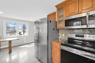 186 Belvidere St, Springfield, MA 01108 - Photo 20