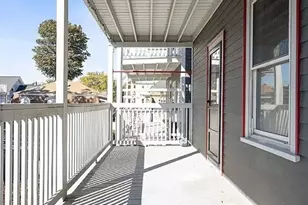 21 1/2 Mount Vernon St, Boston, MA 02125 - Photo 14