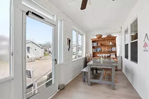 48 Bates St, Hull, MA 02045 - Photo 34