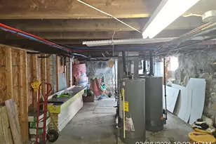 1427 Pleasant St, New Bedford, MA 02740 - Photo 12