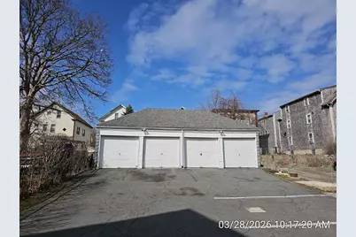 1427 Pleasant St, New Bedford, MA 02740 - Photo 4