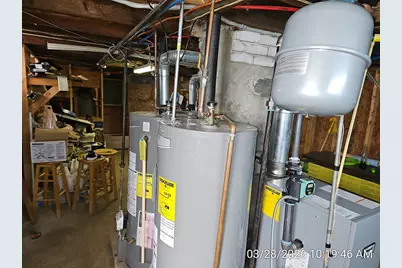 1427 Pleasant St, New Bedford, MA 02740 - Photo 8