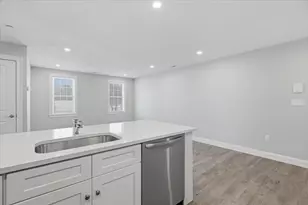 204 Central St, Avon, MA 02332 - Photo 6