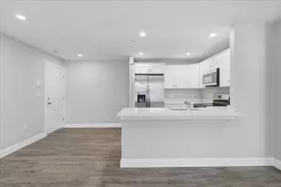 204 Central St, Avon, MA 02332 - Photo 4