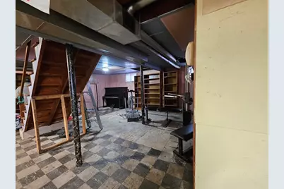 70 Sprague St, Revere, MA 02151 - Photo 24