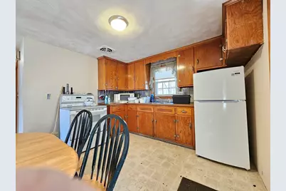 70 Sprague St, Revere, MA 02151 - Photo 10