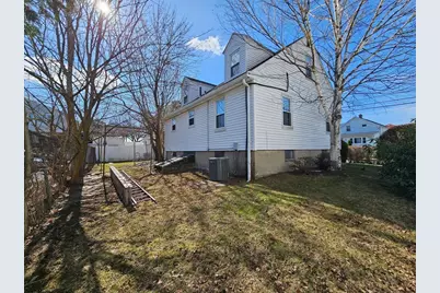 70 Sprague St, Revere, MA 02151 - Photo 36