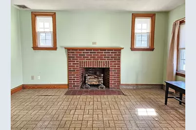 70 Sprague St, Revere, MA 02151 - Photo 6