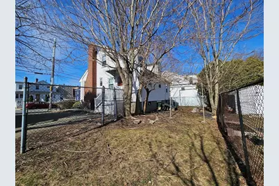 70 Sprague St, Revere, MA 02151 - Photo 34