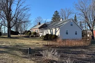 46 Maple St, Northfield, MA 01360 - Photo 6