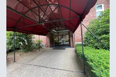 44 Broadlawn #18B, Boston, MA 02467 - Photo 2