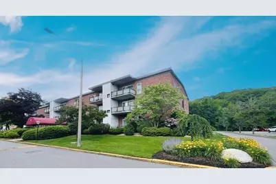 44 Broadlawn #18B, Boston, MA 02467 - Photo 1