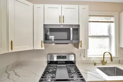 30 Hiawatha Rd, Boston, MA 02126 - Photo 6