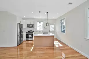 30 Hiawatha Rd, Boston, MA 02126 - Photo 8