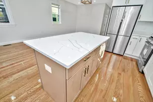 30 Hiawatha Rd, Boston, MA 02126 - Photo 4