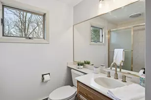 49 Yarmouth St, Longmeadow, MA 01106 - Photo 20