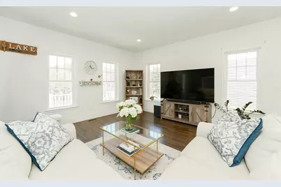 18 Cleary Cir #18, Norfolk, MA 02056 - Photo 8