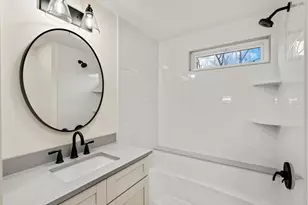 23 Ward St, Woburn, MA 01801 - Photo 28