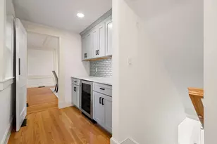 23 Ward St, Woburn, MA 01801 - Photo 18