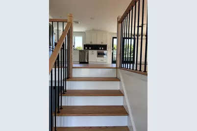 585 N Eastern Ave, Fall River, MA 02720 - Photo 12