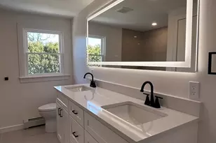 585 N Eastern Ave, Fall River, MA 02720 - Photo 14