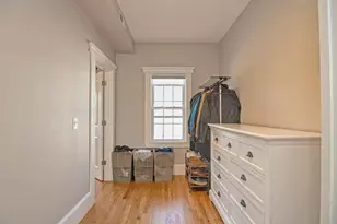 651 E 6th St, Boston, MA 02127 - Photo 14