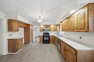 99 Garfield Ave, Woburn, MA 01801 - Photo 2