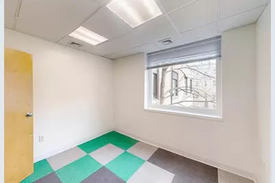 552 Massachusetts Ave #204, Cambridge, MA 02139 - Photo 2