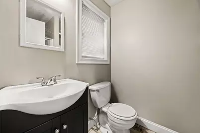 1576 N Main St, Fall River, MA 02720 - Photo 10