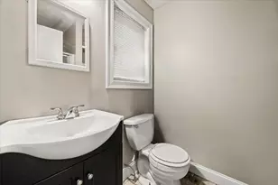 1576 N Main St, Fall River, MA 02720 - Photo 10