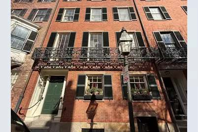 9 West Cedar St, Boston, MA 02108 - Photo 2